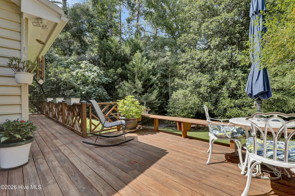 901 Saltwood Lane Wilmington, NC 28411