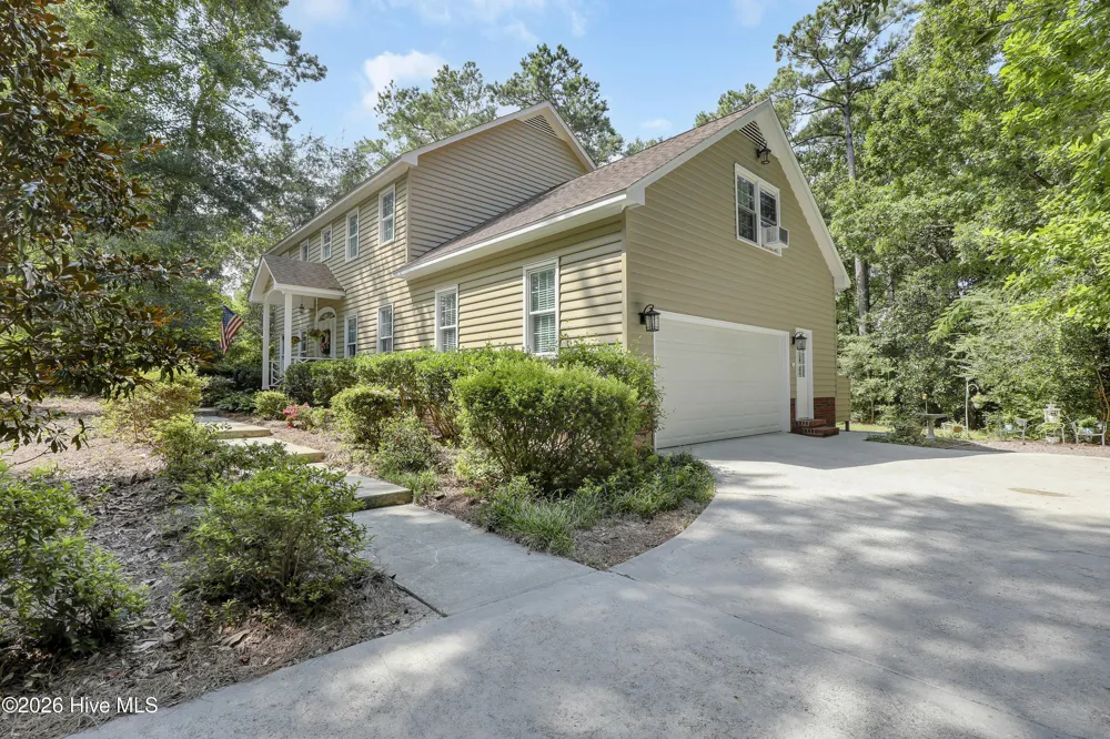 901 Saltwood Lane Wilmington, NC 28411