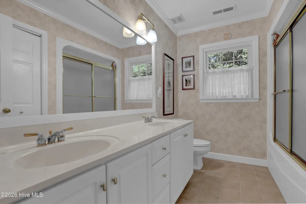 901 Saltwood Lane Wilmington, NC 28411