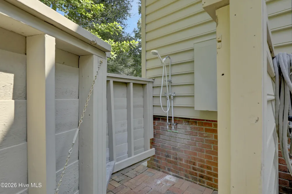 901 Saltwood Lane Wilmington, NC 28411