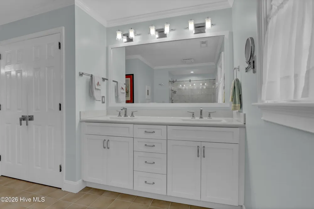 901 Saltwood Lane Wilmington, NC 28411