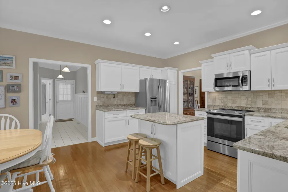 901 Saltwood Lane Wilmington, NC 28411