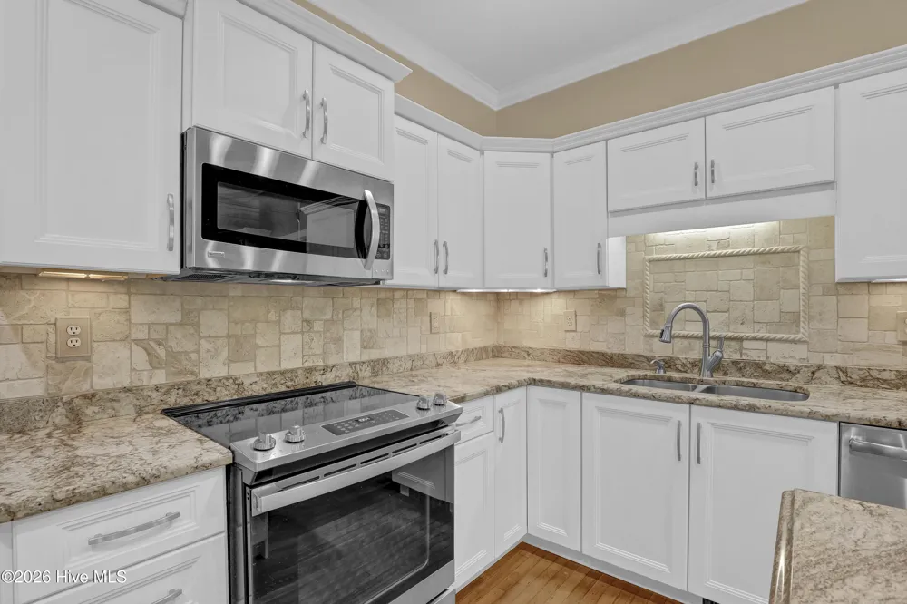 901 Saltwood Lane Wilmington, NC 28411