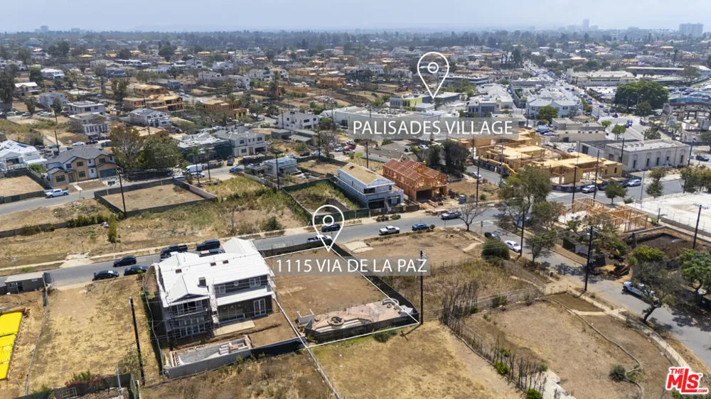 1115 Via De La Paz Los Angeles, CA 90272