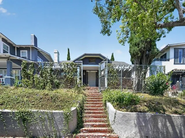 517 S Grand Avenue San Pedro, CA 90731