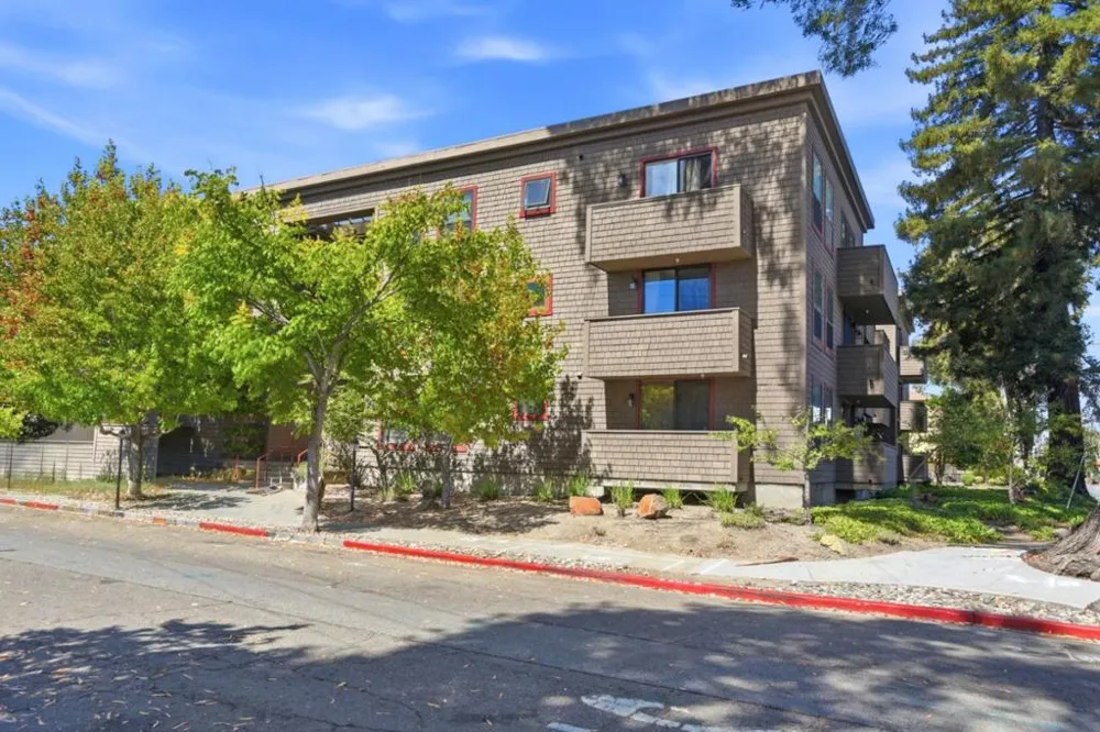 1500 Sherman Avenue #1A Burlingame, CA 94010