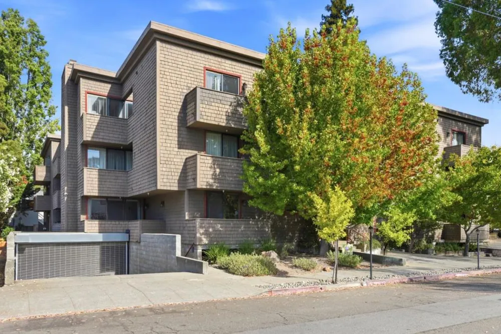 1500 Sherman Avenue #1A Burlingame, CA 94010