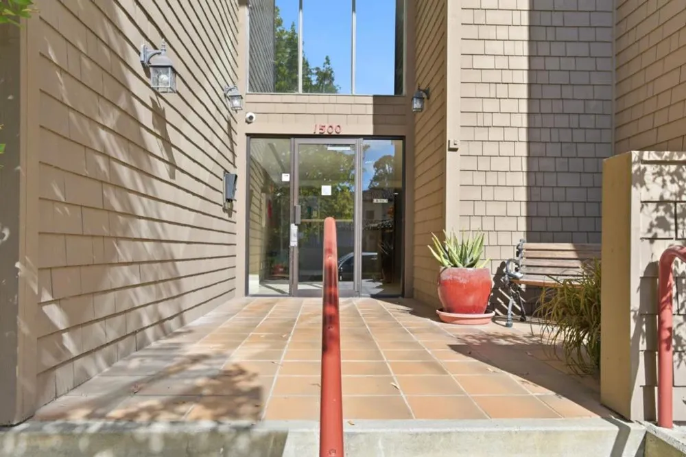 1500 Sherman Avenue #1A Burlingame, CA 94010
