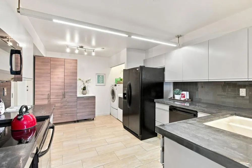 1500 Sherman Avenue #1A Burlingame, CA 94010