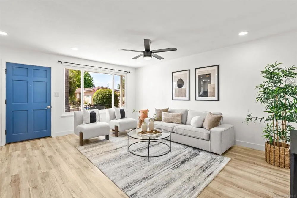 3825 Tiara St San Diego, CA 92111