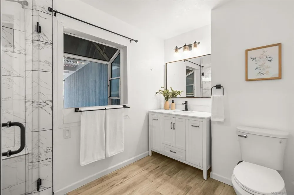 3825 Tiara St San Diego, CA 92111