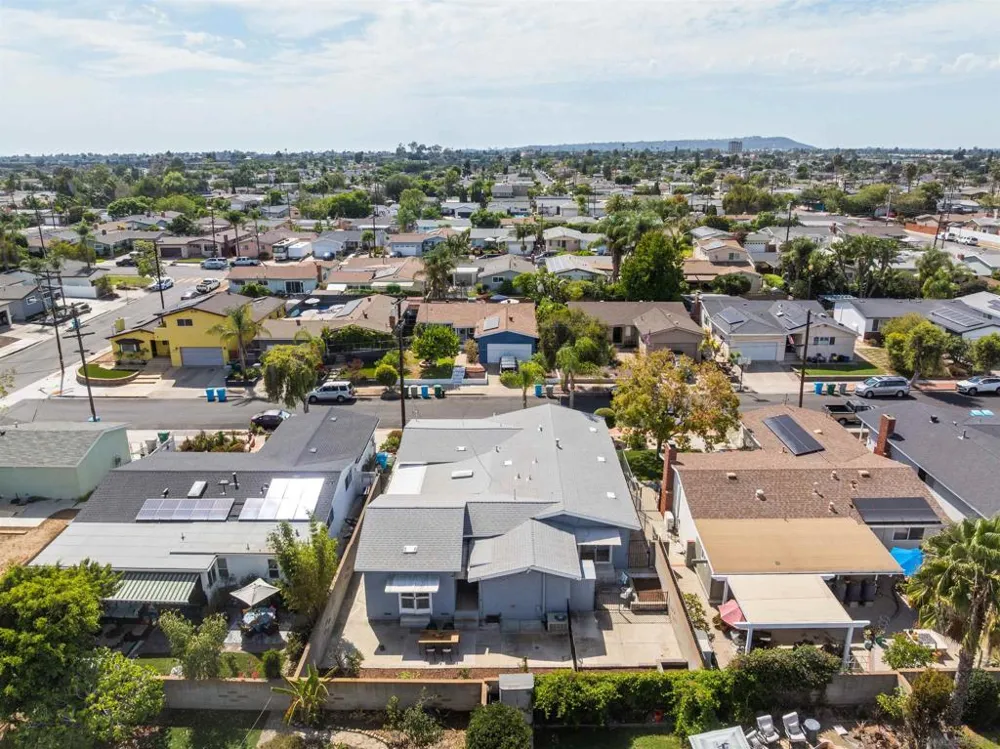 3825 Tiara St San Diego, CA 92111