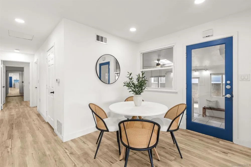 3825 Tiara St San Diego, CA 92111