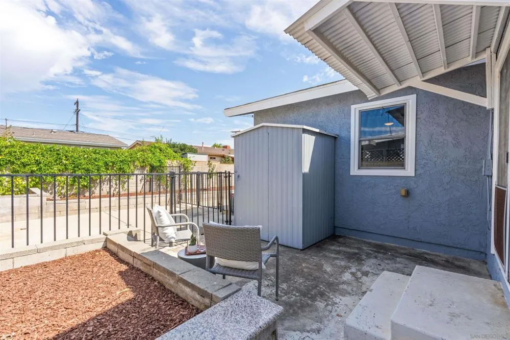 3825 Tiara St San Diego, CA 92111
