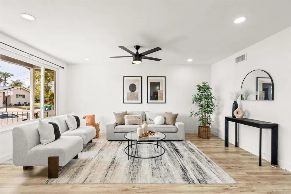 3825 Tiara St San Diego, CA 92111