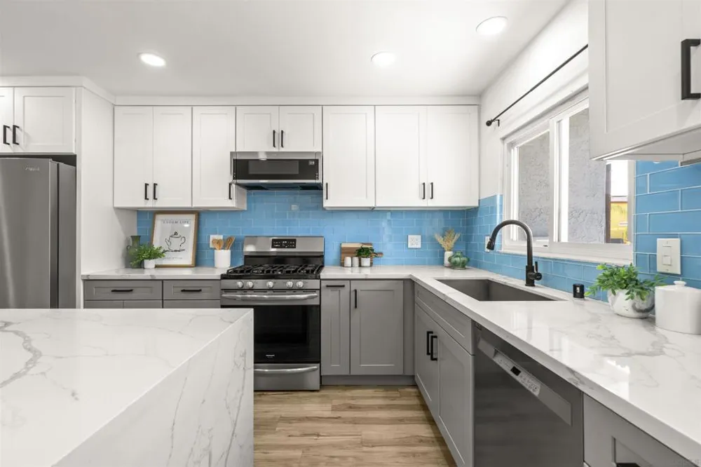 3825 Tiara St San Diego, CA 92111