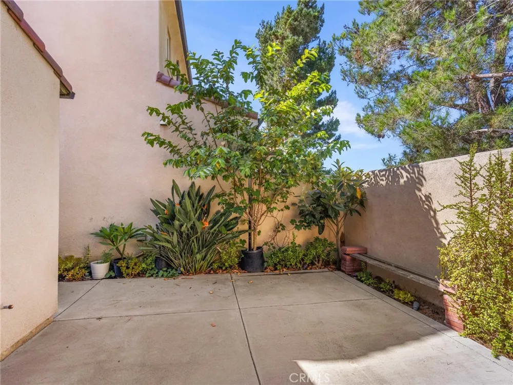 60 Pathway Irvine, CA 92618