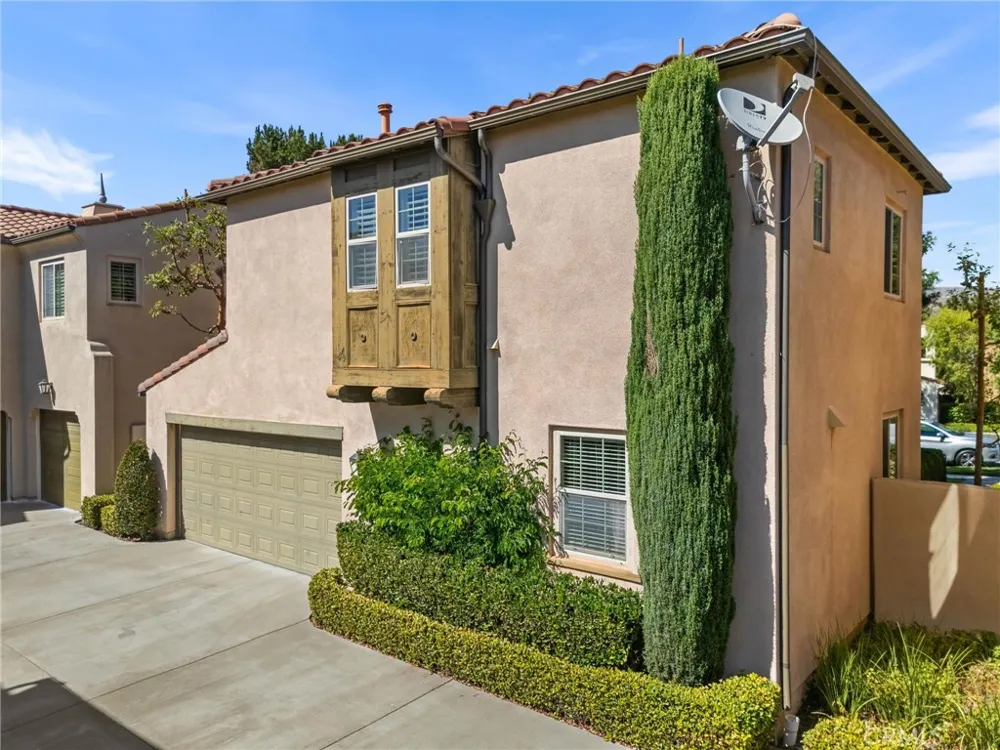 60 Pathway Irvine, CA 92618