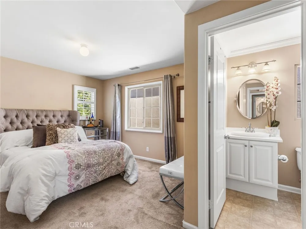 60 Pathway Irvine, CA 92618