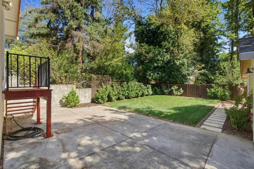 320 Bachman Avenue Los Gatos, CA 95030