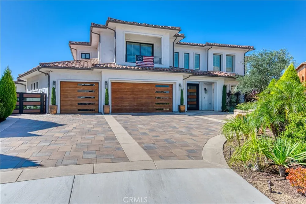 5585 Blue Ridge Yorba Linda, CA 92887