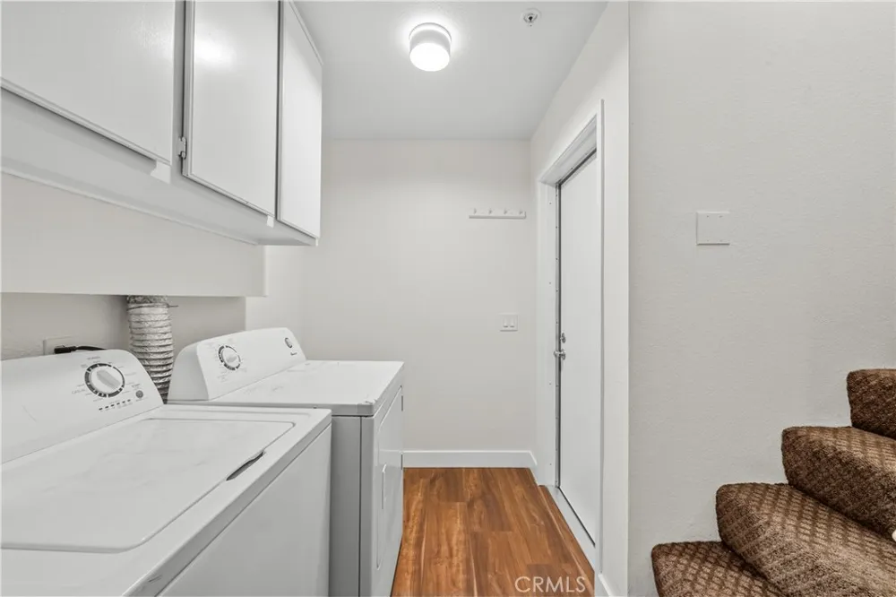 8800 Burnet Avenue #7 North Hills, CA 91343