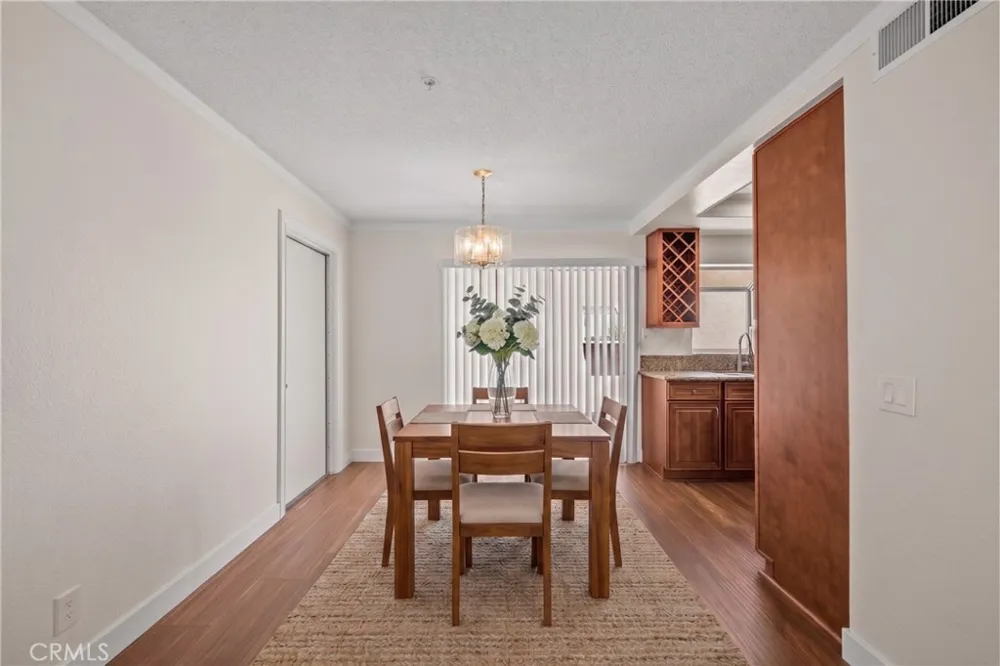 8800 Burnet Avenue #7 North Hills, CA 91343