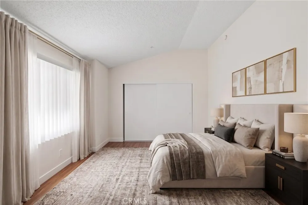 8800 Burnet Avenue #7 North Hills, CA 91343