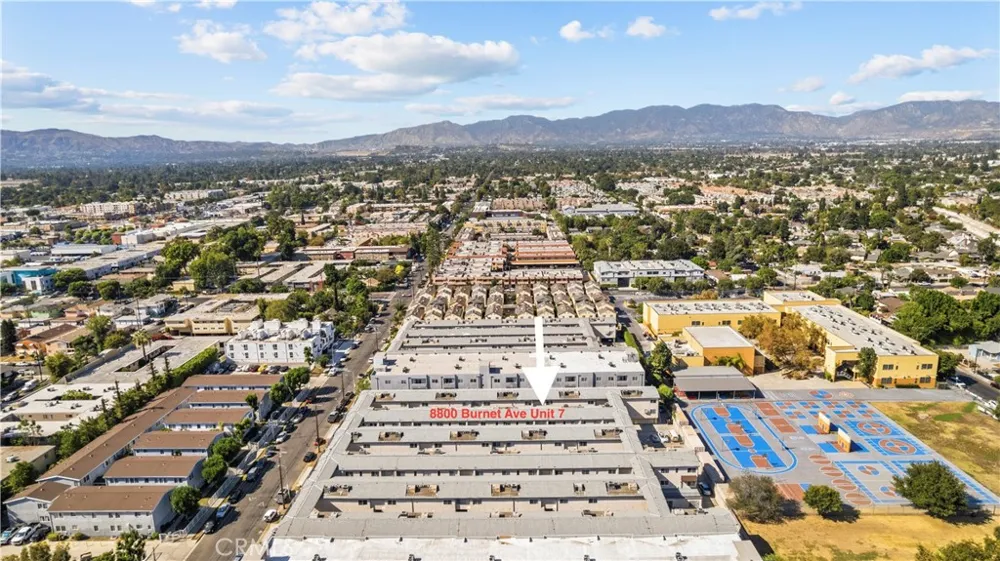 8800 Burnet Avenue #7 North Hills, CA 91343