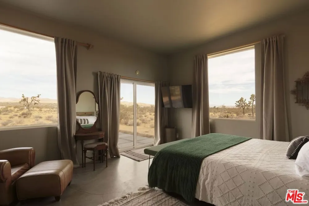 978 Hilton Avenue Yucca Valley, CA 92284