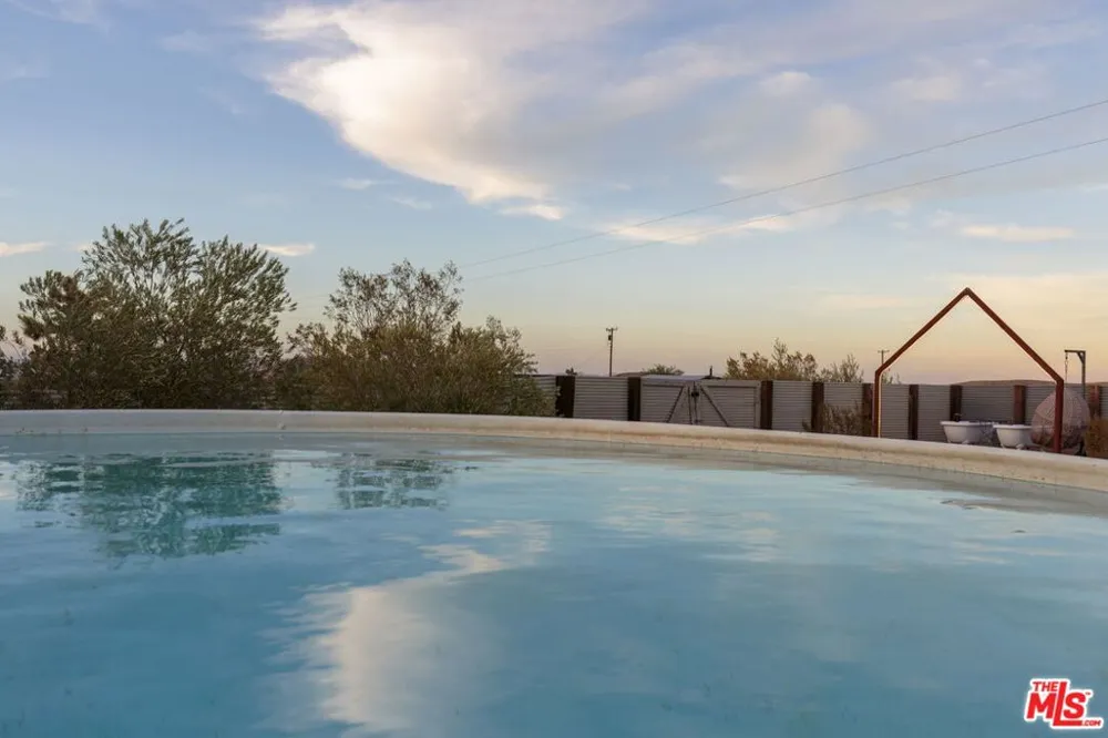 978 Hilton Avenue Yucca Valley, CA 92284