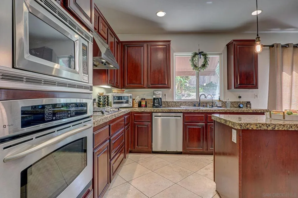 359 Plaza Toluca Chula Vista, CA 91914
