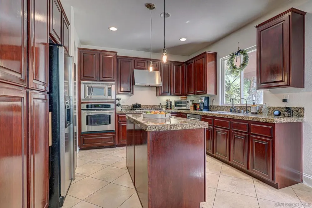 359 Plaza Toluca Chula Vista, CA 91914