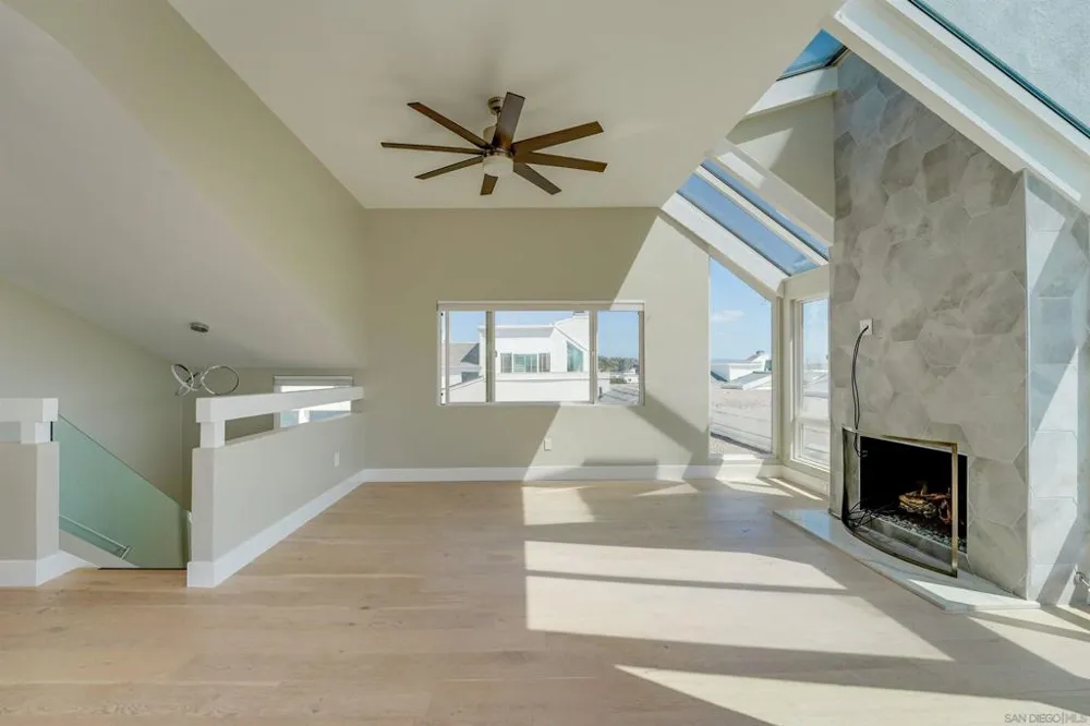 311 Shoemaker Solana Beach, CA 92075