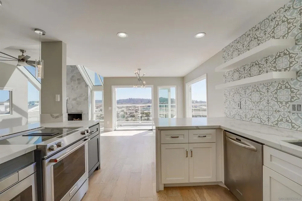 311 Shoemaker Solana Beach, CA 92075