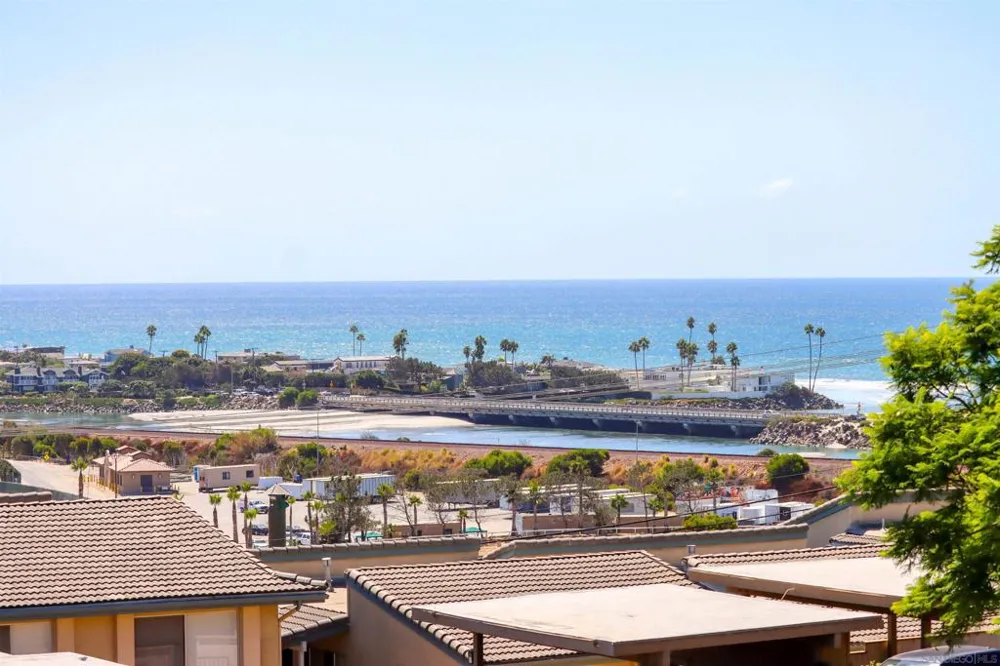311 Shoemaker Solana Beach, CA 92075