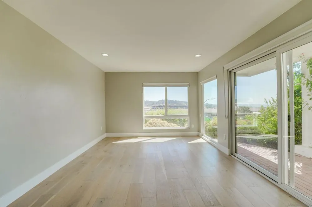 311 Shoemaker Solana Beach, CA 92075