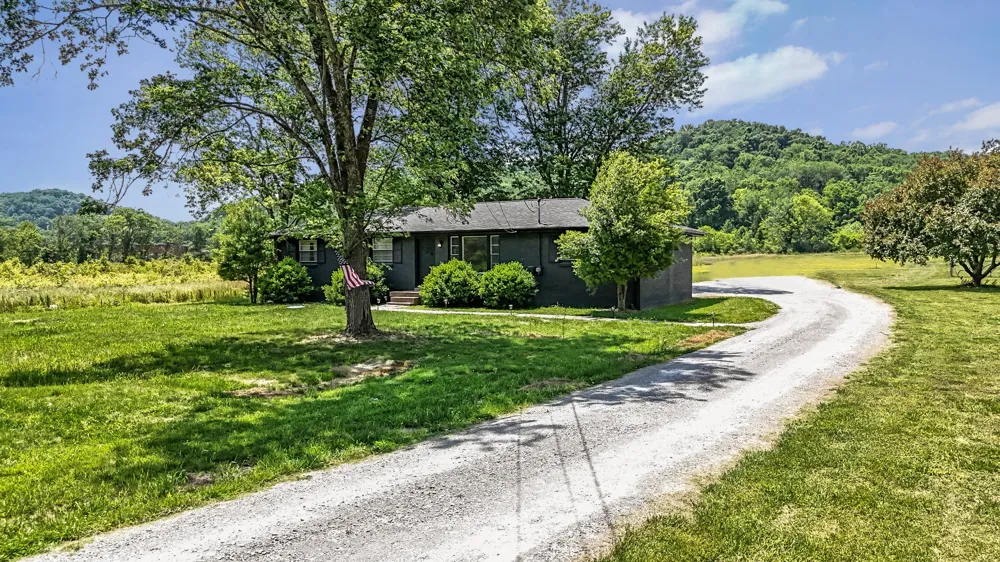 4686 Lickton Pike Whites Creek, TN 37189
