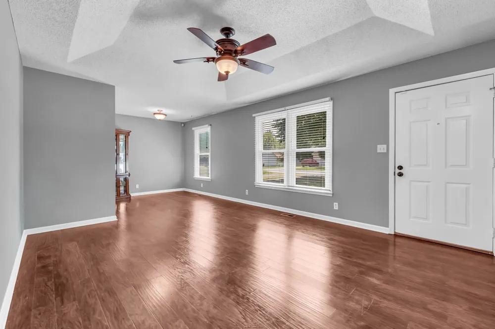 743 Spees Dr Clarksville, TN 37042