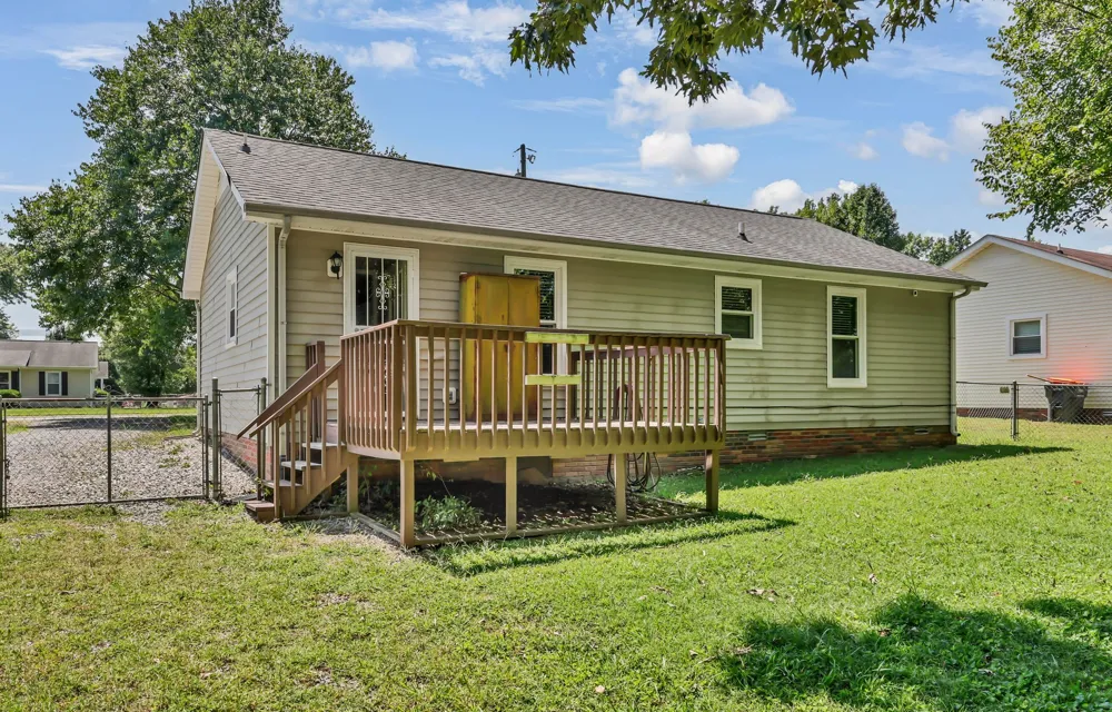 743 Spees Dr Clarksville, TN 37042
