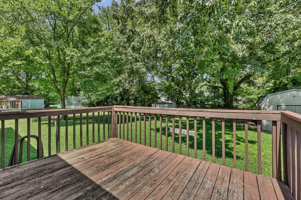 743 Spees Dr Clarksville, TN 37042