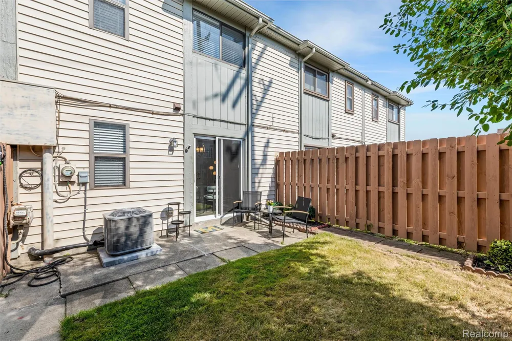 2547 Samoset Road Royal Oak City, MI 48073