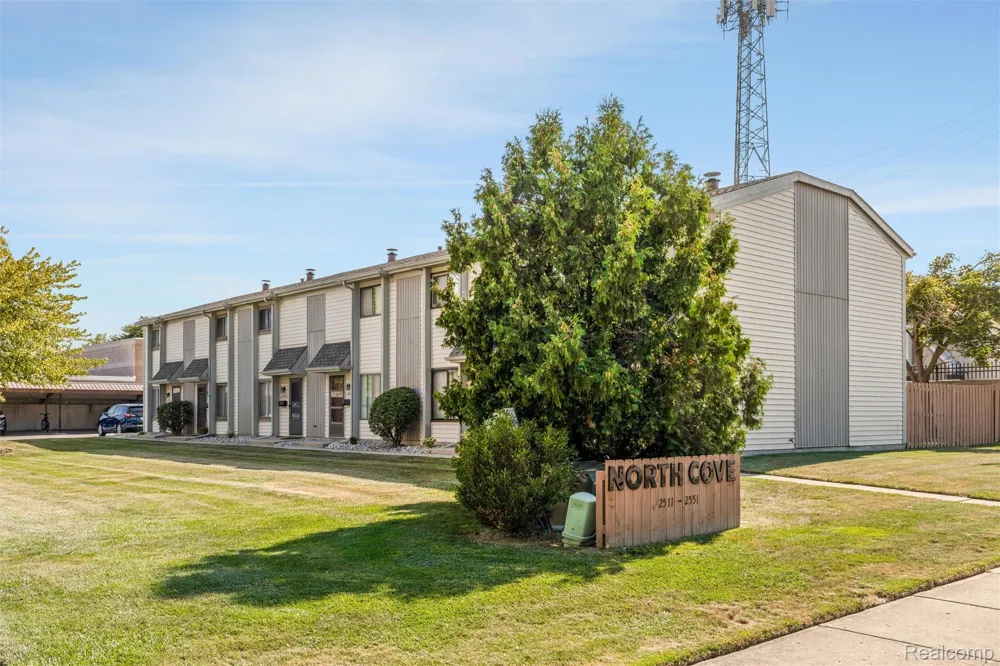 2547 Samoset Road Royal Oak City, MI 48073