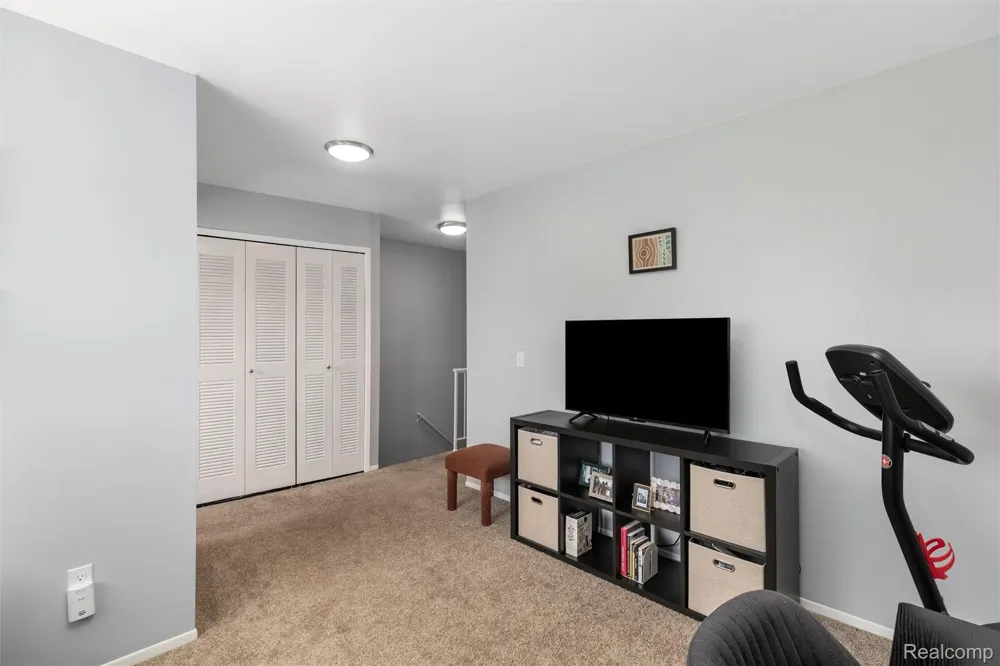 2547 Samoset Road Royal Oak City, MI 48073