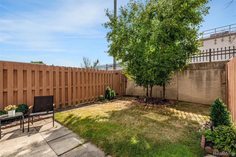 2547 Samoset Road Royal Oak City, MI 48073