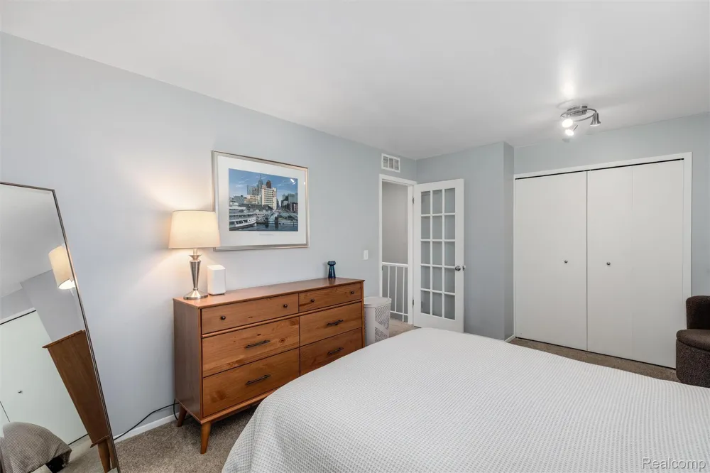 2547 Samoset Road Royal Oak City, MI 48073