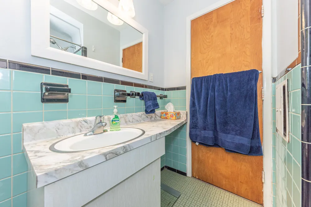 29865 Orangelawn Street Livonia City, MI 48150