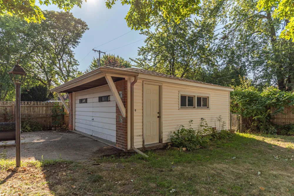 29865 Orangelawn Street Livonia City, MI 48150