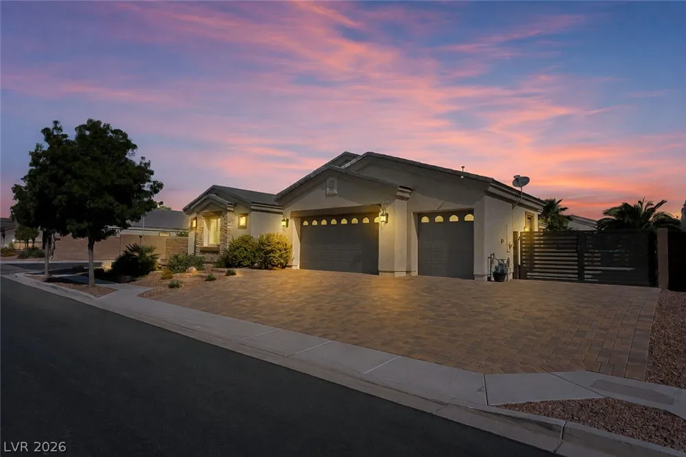 7310 Fruitful Harvest Avenue Las Vegas, NV 89131