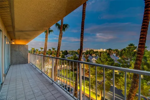 3111 Bel Air Drive #5H